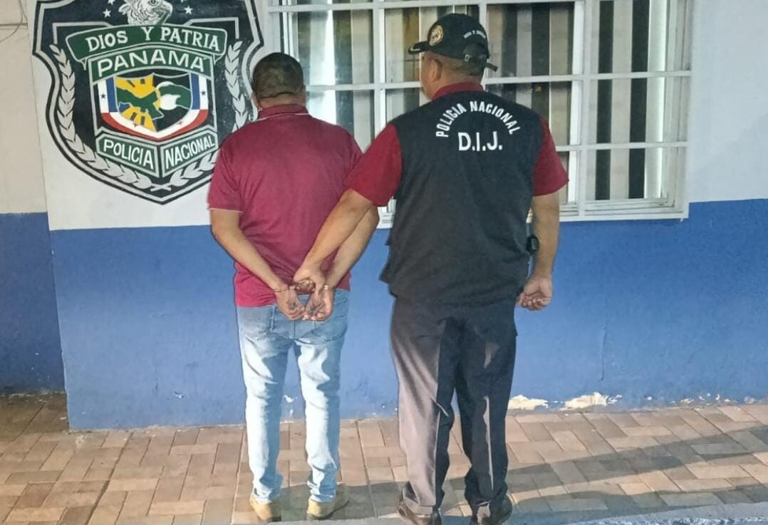 Aprehenden a dos exfuncionarios de la Junta Comunal de Campana por presunto peculado