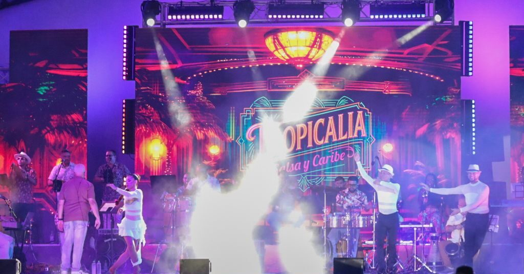 Bandas sonoras de Cine, salsa y talento nacional encendieron Musicalion Highlights en Santiago
