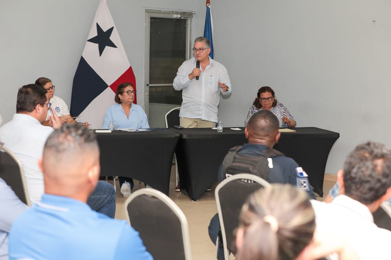 Ministro Orillac coordina plan de optimización del agua con la Junta Técnica de Veraguas