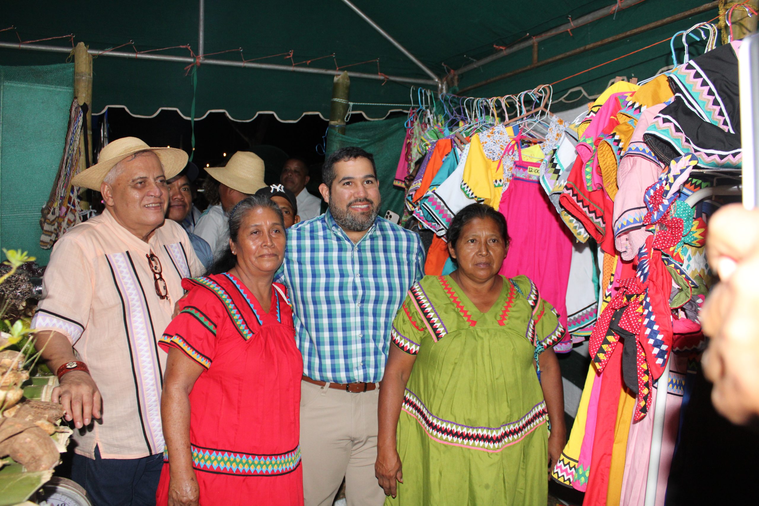 Productores Ngäbe Buglé beneficiados con programas del MIDA exponen su potencial en Feria de Tolé