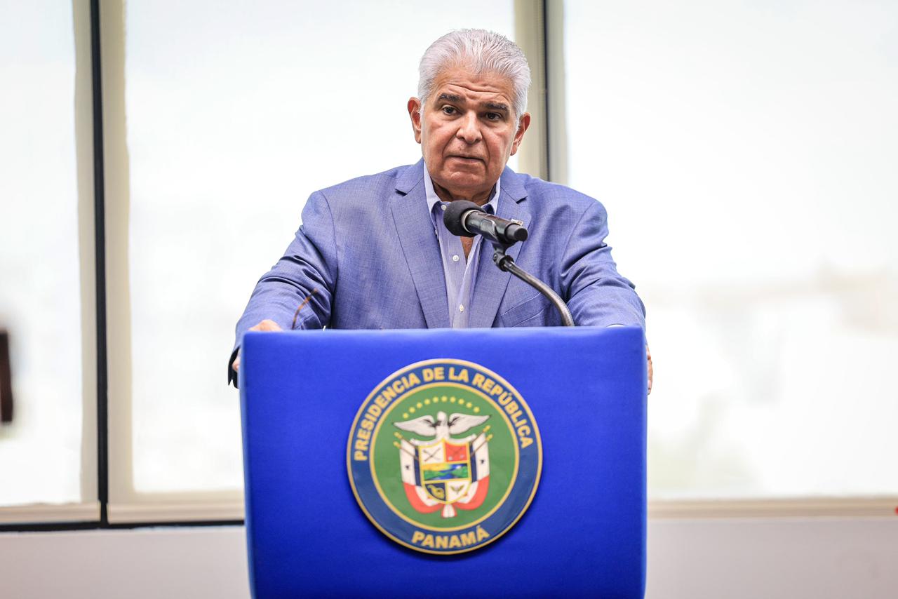 Presidente Mulino deroga decreto ejecutivo sobre el transporte colectivo de plataforma para buscar un consenso más amplio