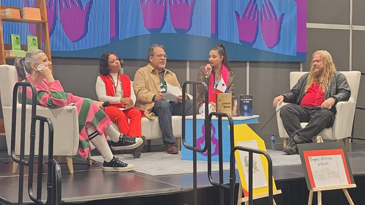 Escritores panameños destacaron en la Feria Internacional del Libro de Bogotá