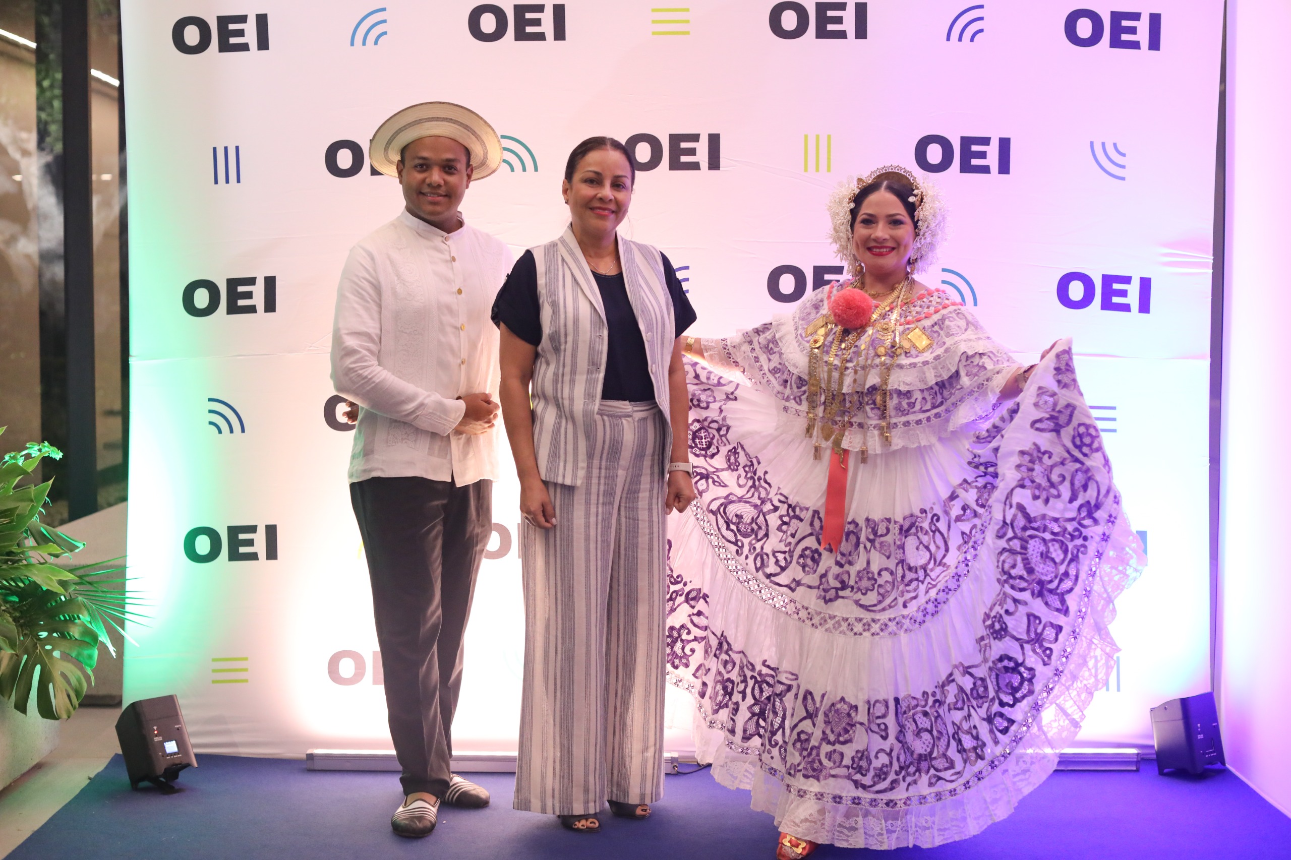 La OEI celebra 20 años de gestión social en Panamá