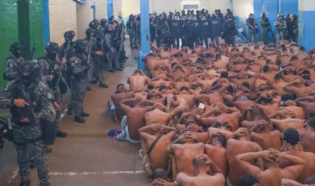 La ofensiva contra la criminalidad en los centros penitenciarios continúa; le tocó el turno a Colón
