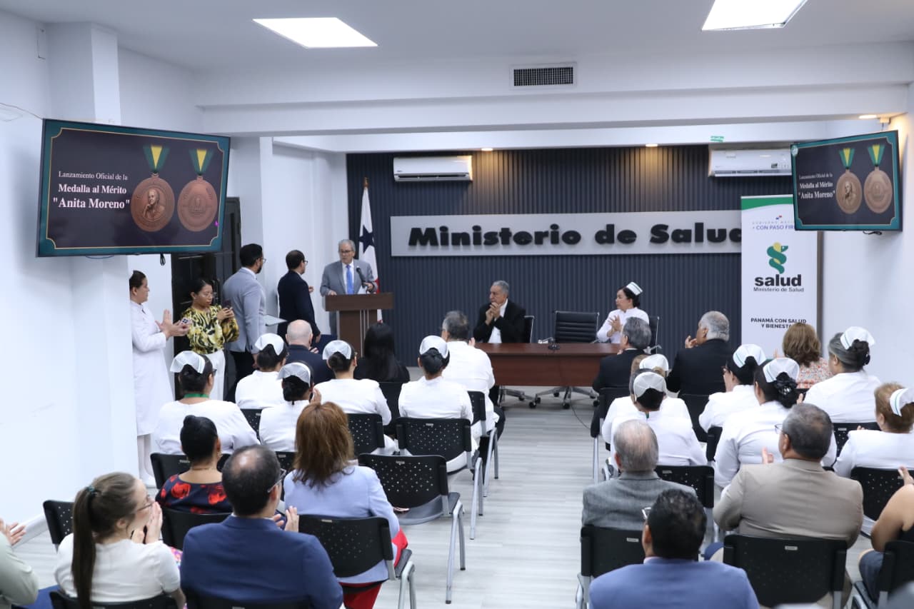 Minsa lanza la Medalla al Mérito ‘Anita Moreno’ para reconocer la vocación de servicio del personal de enfermería