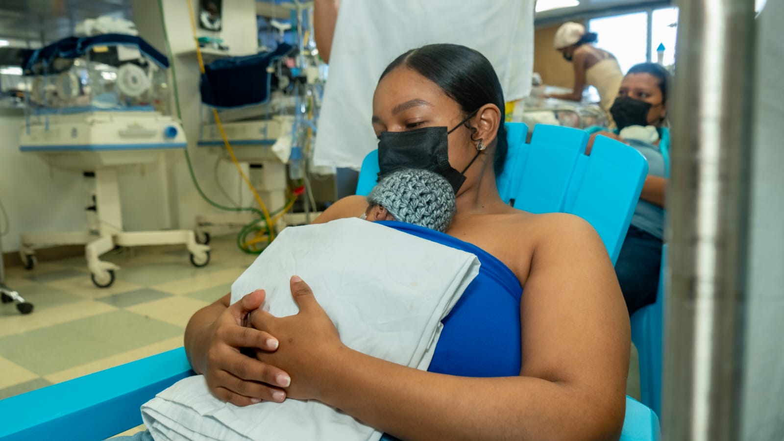 Hospital del Niño recibe certificación internacional como Centro de Excelencia en el Método Madre Canguro