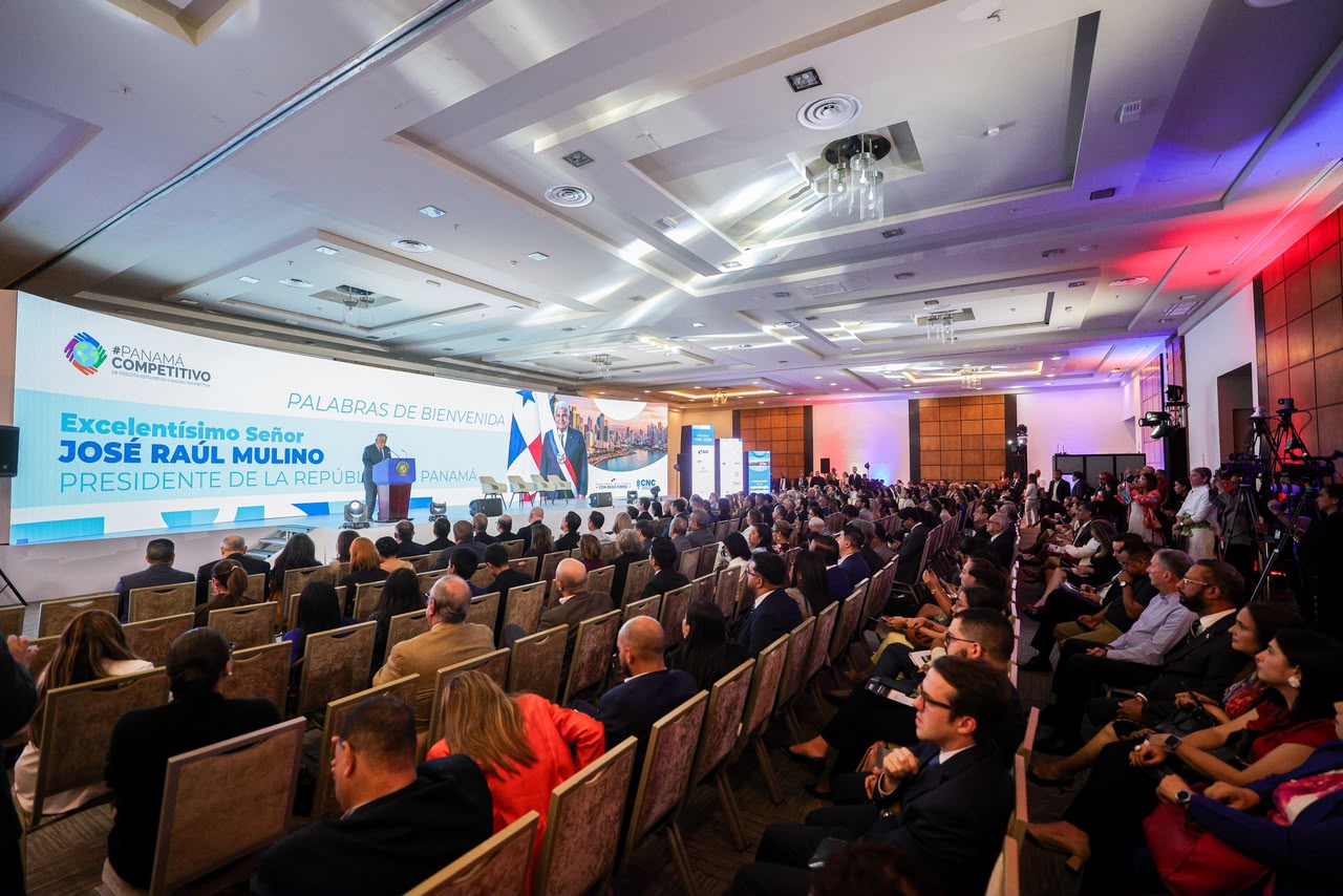 Presidente Mulino destaca los pasos firmes que Panamá está tomando hacia el fortalecimiento de su competitividad